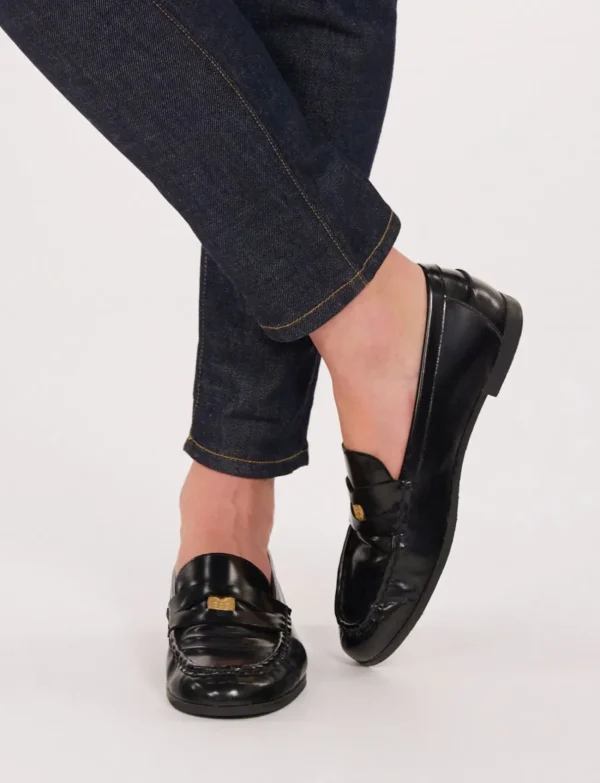 New Ines de la Fressange Paris Elvire moccasin in black glacé leather