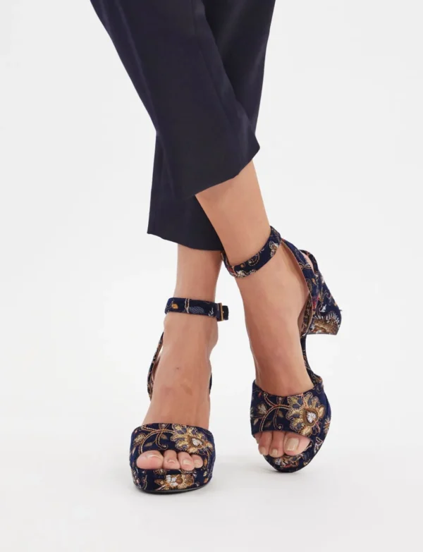 New Ines de la Fressange Paris Embroidered platform sandals