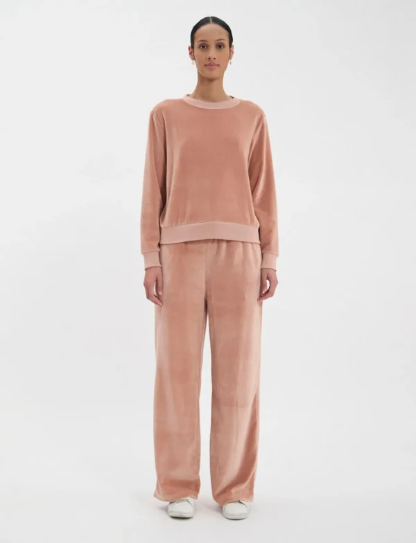 Store Ines de la Fressange Paris Mathilde sweater in smooth powder pink velvet