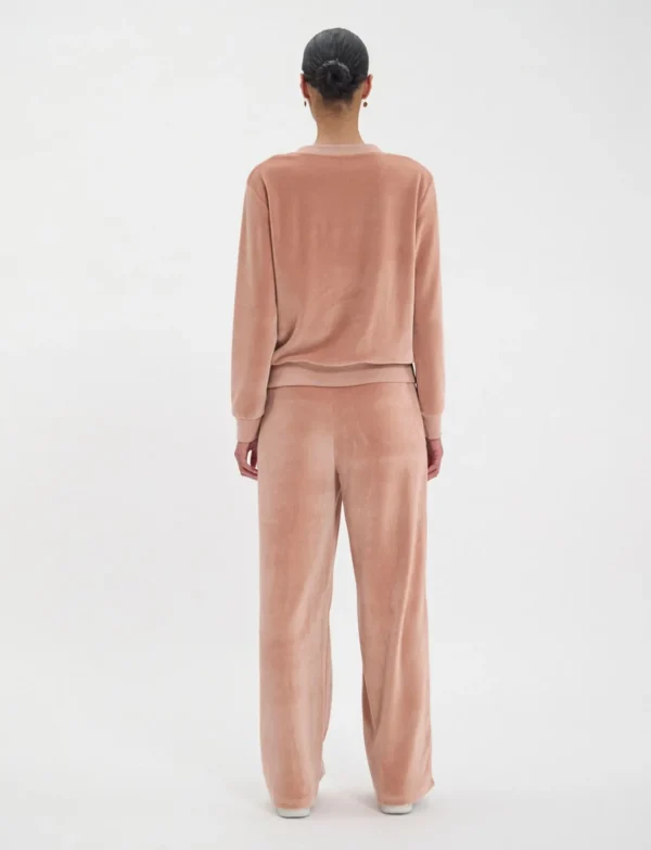 Store Ines de la Fressange Paris Mathilde sweater in smooth powder pink velvet